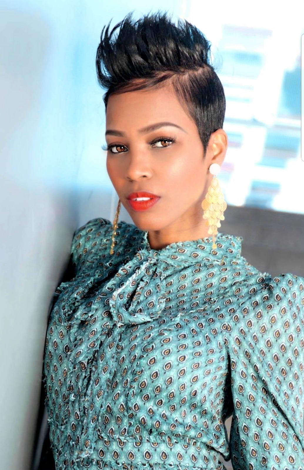 Bronze Magazine features Tania Richardson